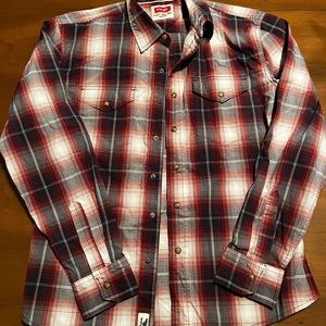 Wrangler Flex For Comfort snap buttons Medium size